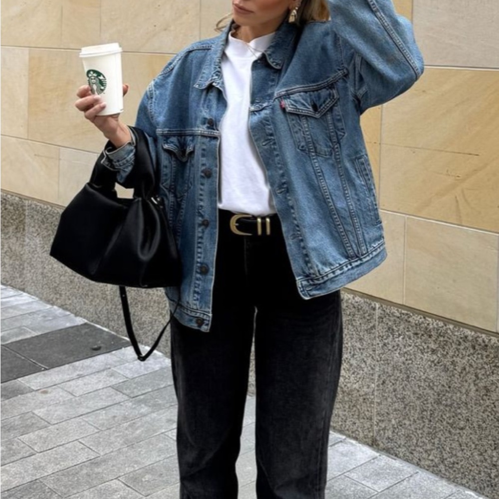 DENIM JACKET LIGHT WASH